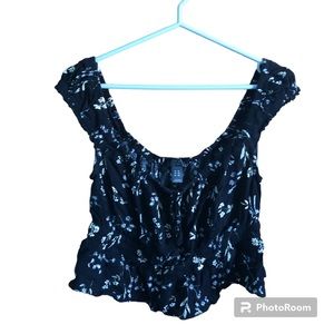 Floral Xl crop top, black with blue flowers